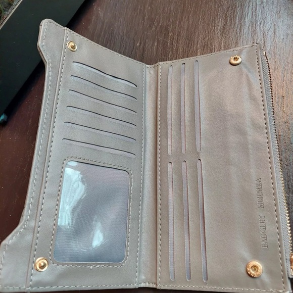 47. Badgley Mischka Crossbody Bag - Picture 4 of 11